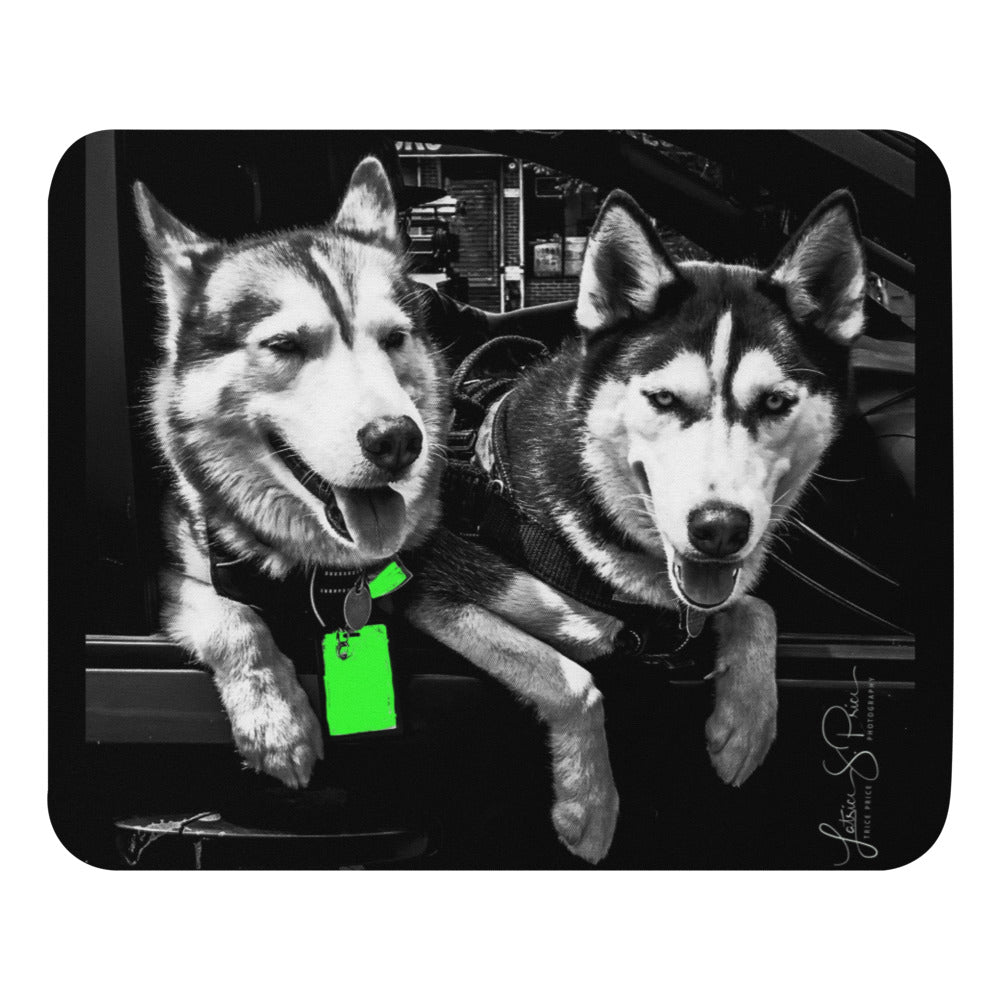 Glorious Huskies Mouse pad